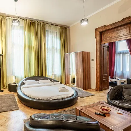 Select City Center Apartments Braşov Exterior photo
