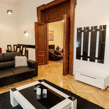 Select City Center Apartments Braşov Exterior photo
