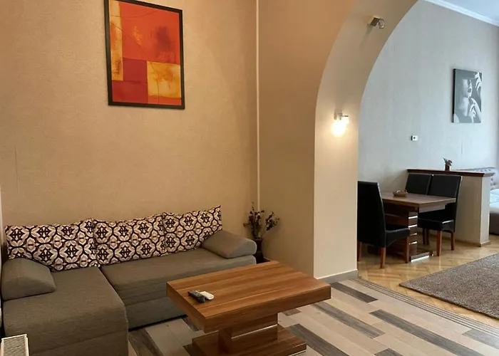 Select City Center Apartments