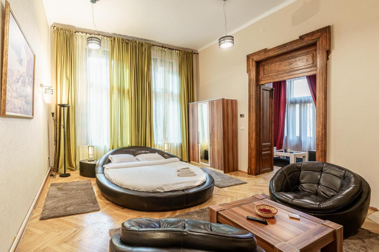 Select Center Braşov